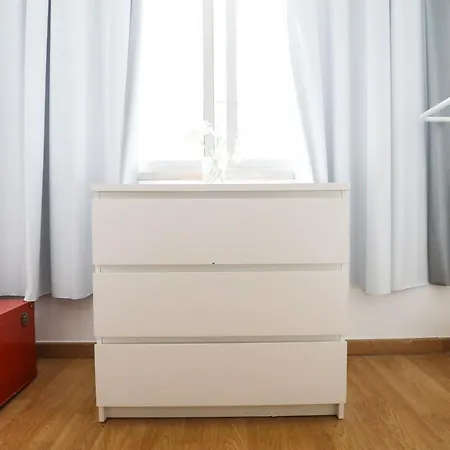 Nova Casa Colorida Perto De Belem Гостьовий будинок Лісабон