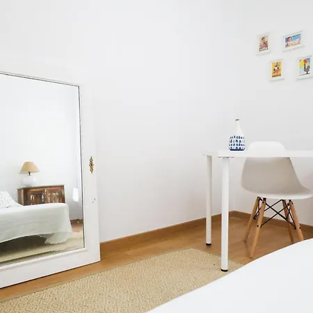 Nova Casa Colorida Perto De Belem بيت ضيافة *
